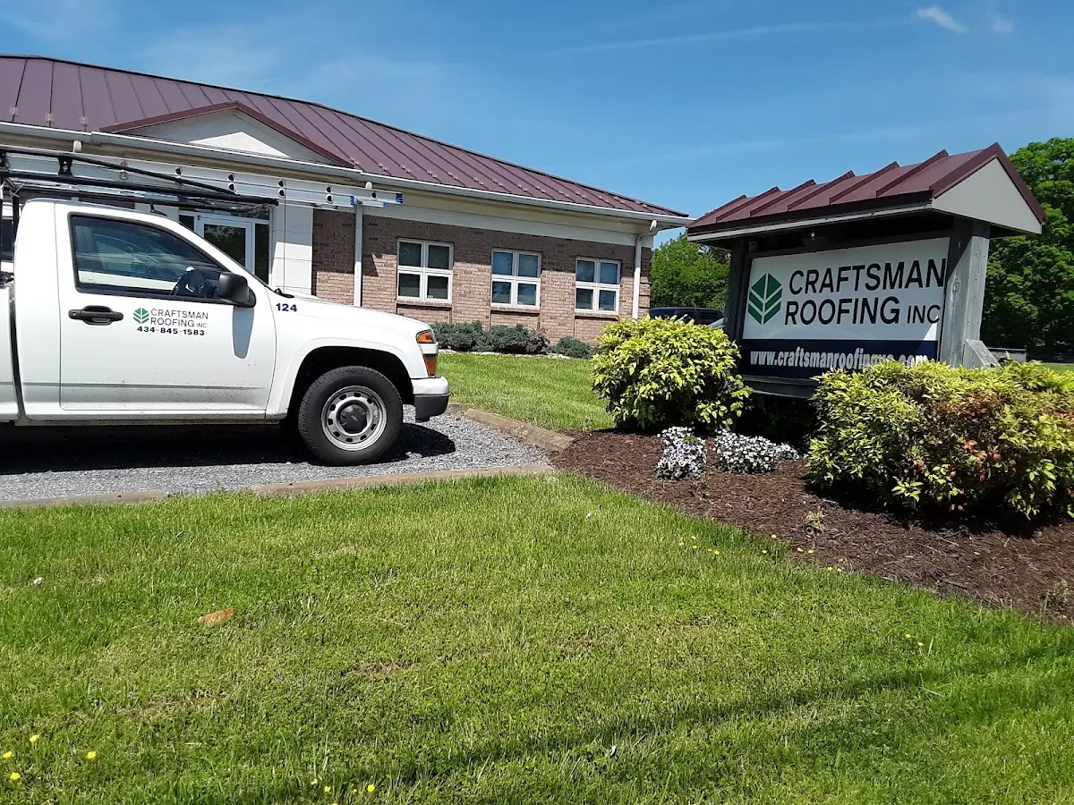 Quality Gutter & Downspout Repair by experienced craftsmen in Victoria